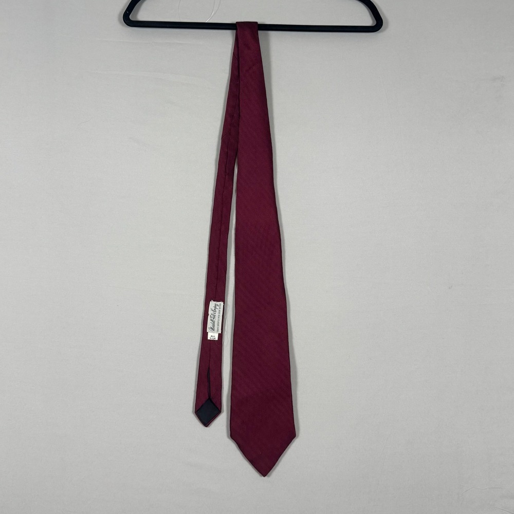 Marshall Field & Company Mens OS Burgundy Vintage Silk Herringbone Necktie